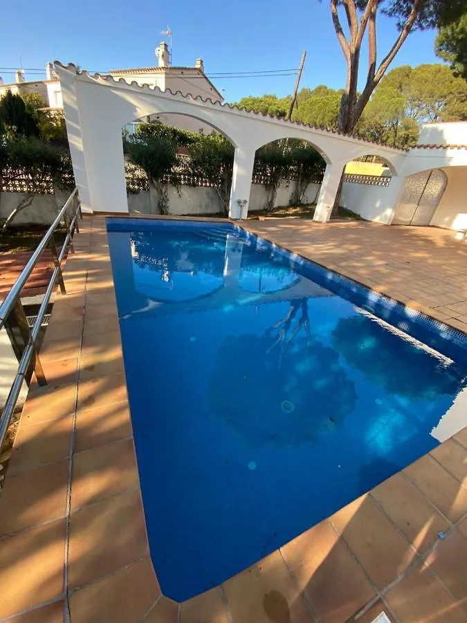 Villa Torre Les Alzines L' Escala Ferienhaus